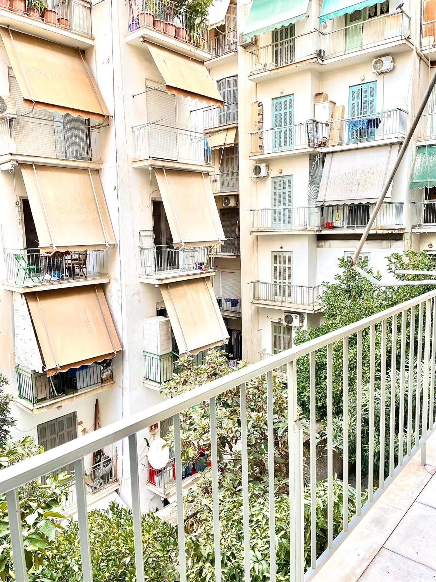 Comfy And Spacious Two Bedroom Apartment With Balcony Athènes Extérieur photo
