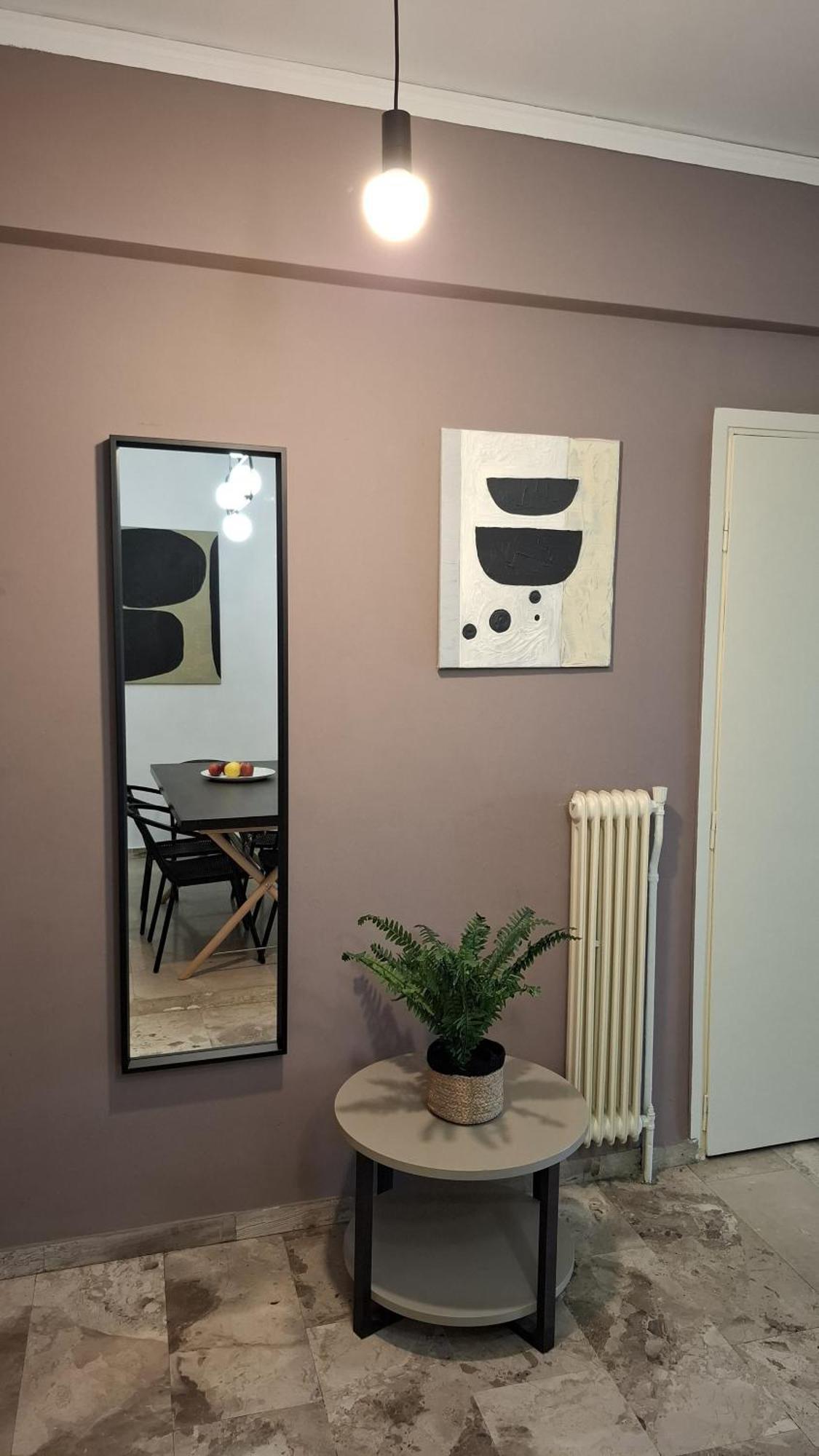Comfy And Spacious Two Bedroom Apartment With Balcony Athènes Extérieur photo